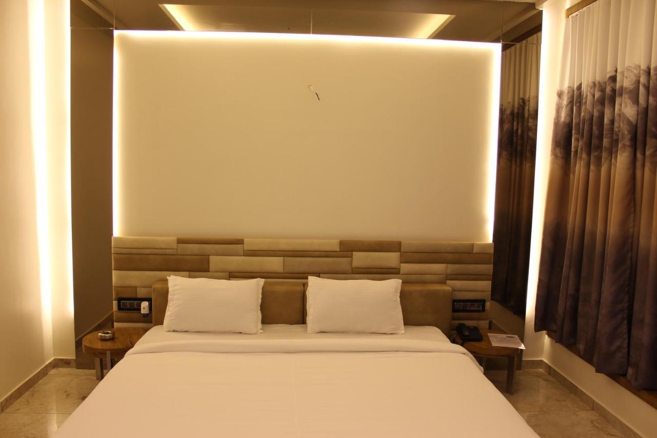 The Heaven Water Park And Resort & Restaurant Virpur 외부 사진